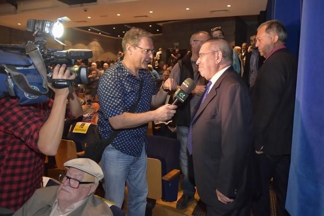 Presentación del libro sobre el entrenador de ...