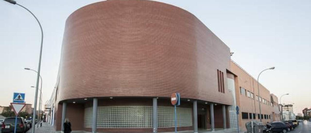 El centro de oficios que la patronal Coepa tiene en el polígono de Babel, en Alicante.