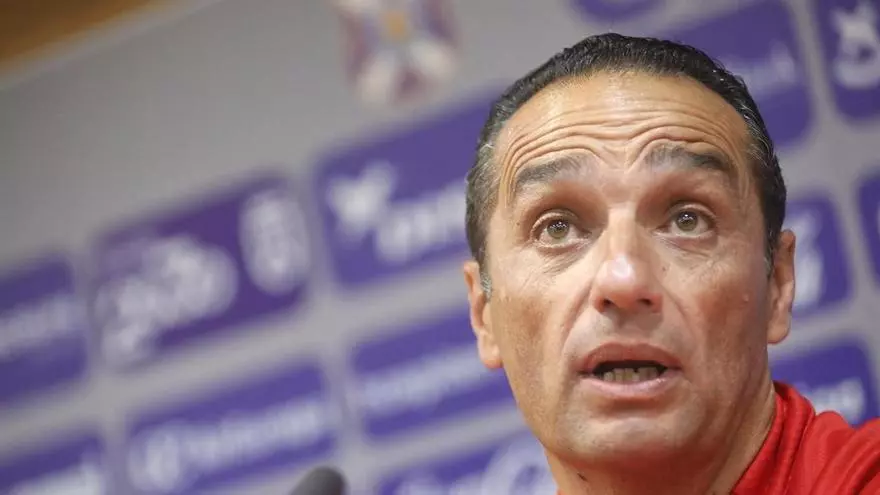 José Luis Oltra, nuevo director técnico de la SD Huesca