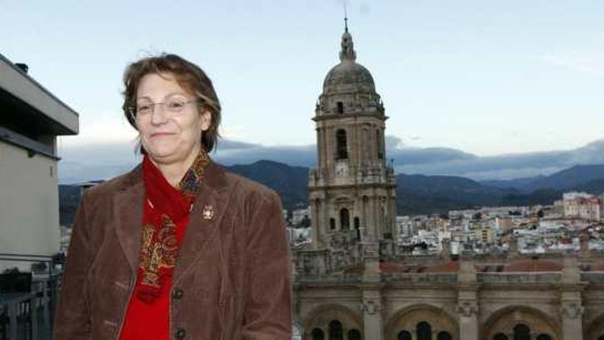 La americanista Sylvia L. Hilton, ayer en la terraza del Málaga Palacio, antes de su conferencia sobre el militar de Macharaviaya.