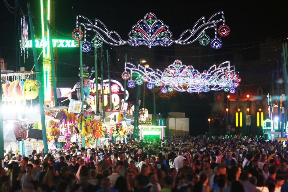 Noche del jueves en el Real de la Feria