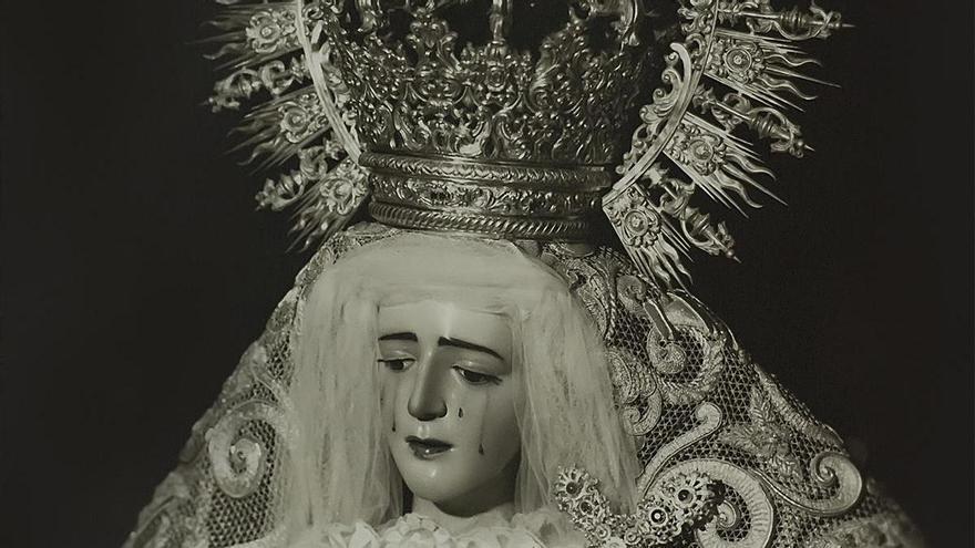La memoria sentimental de la Expiración en una corona