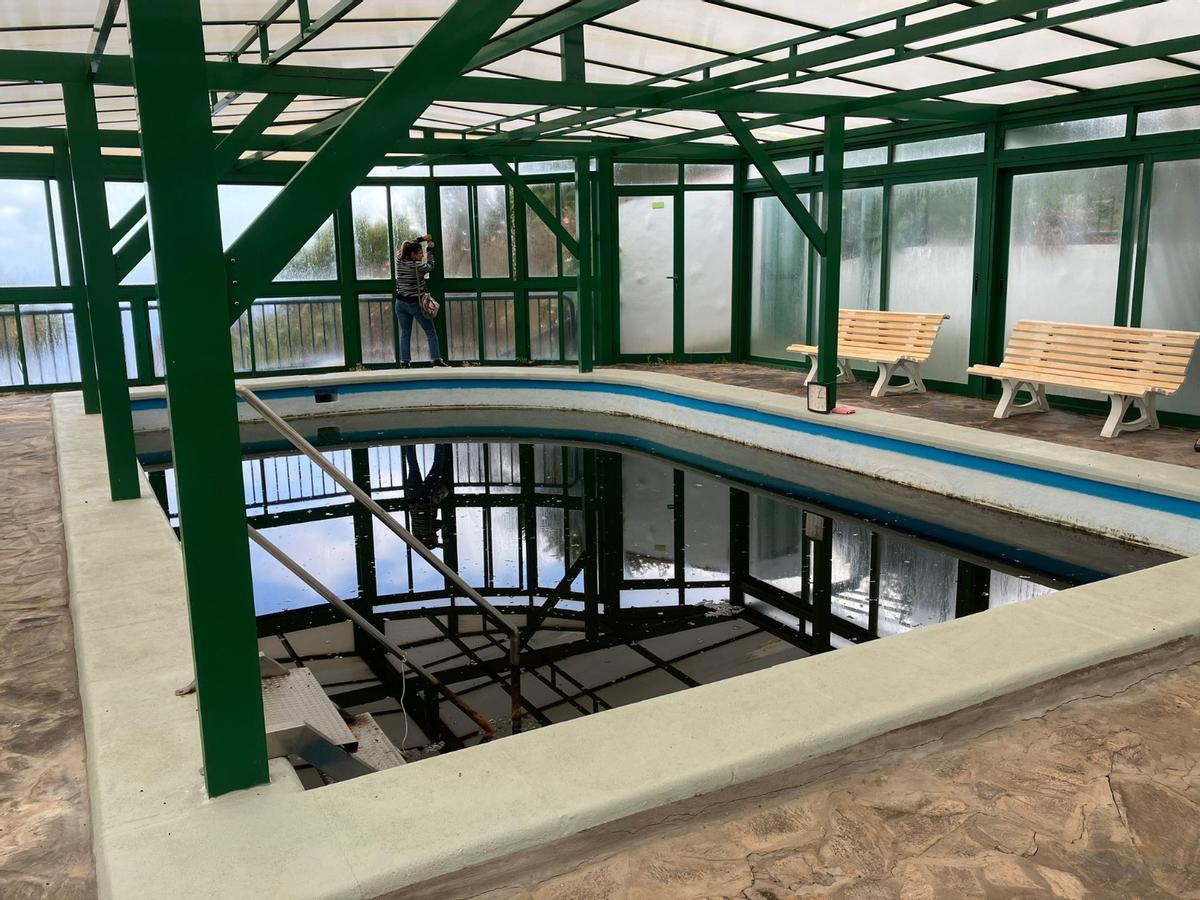 La piscina cubierta del chalé donado al Ayuntamiento de El Sauzal