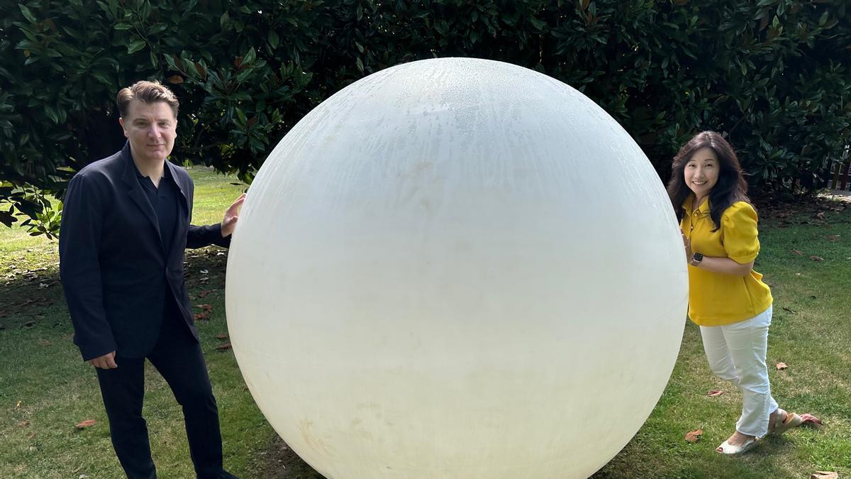 Alessio Bax y Lucille Chung, en los jardines de un conocido complejo hoteleros de Navia.