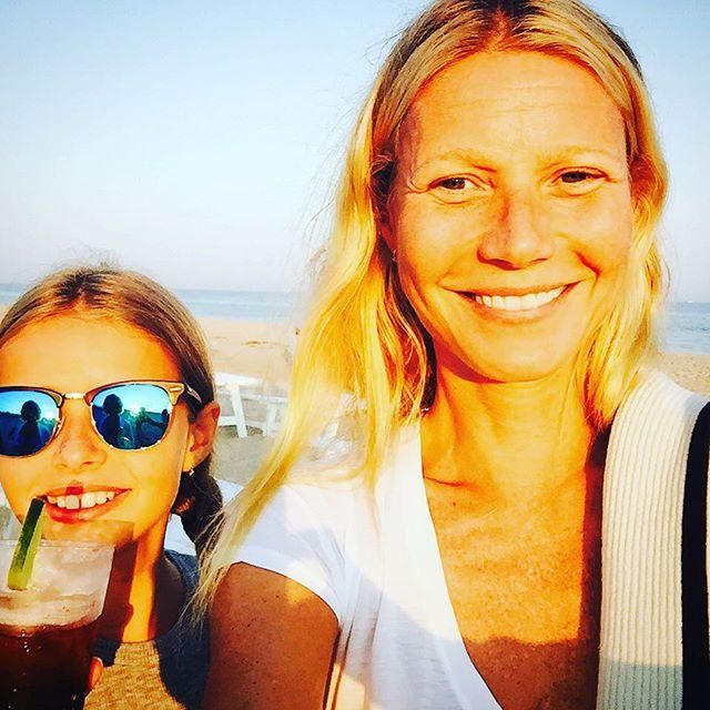 Gwyneth Paltrow junto a su hija Apple