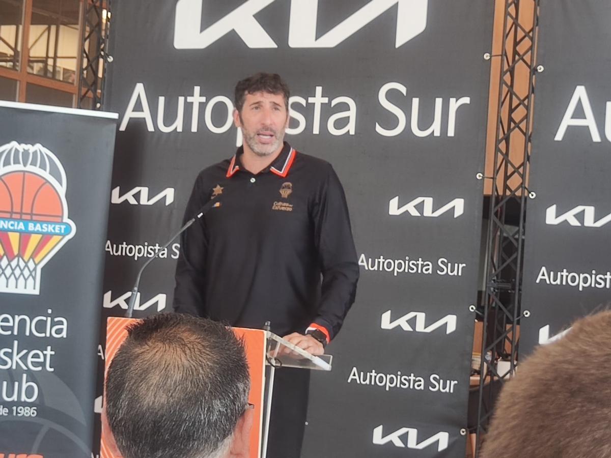 Mumbrú, entrenador del Valencia BC