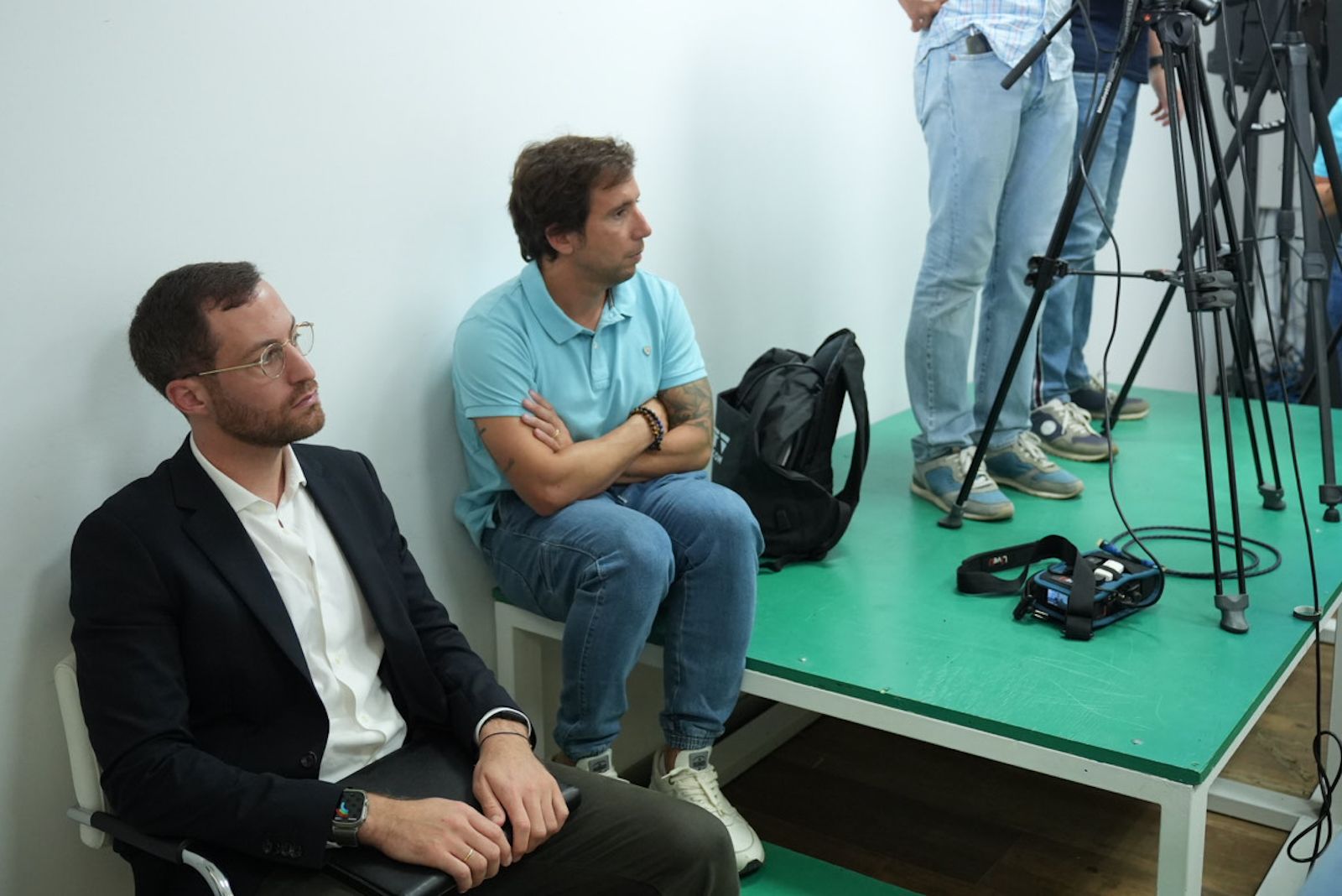 La cúpula del Córdoba CF visita el entrenamiento del equipo blanquiverde