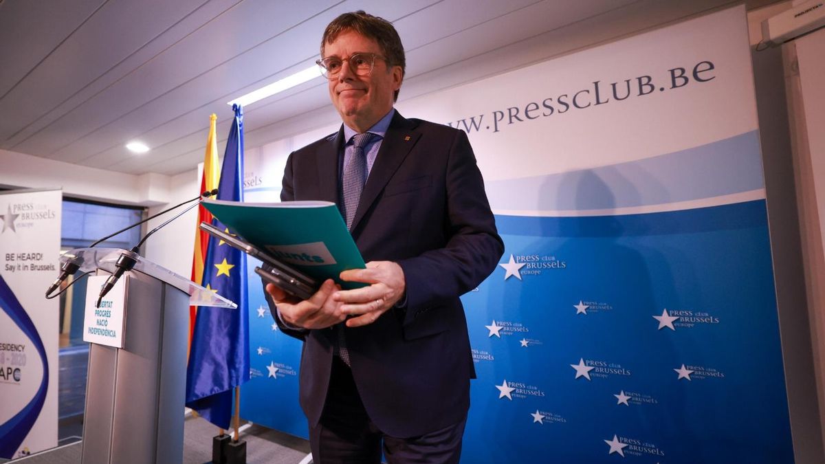 Puigdemont, ayer, tras la rueda de prensa en Bruselas.