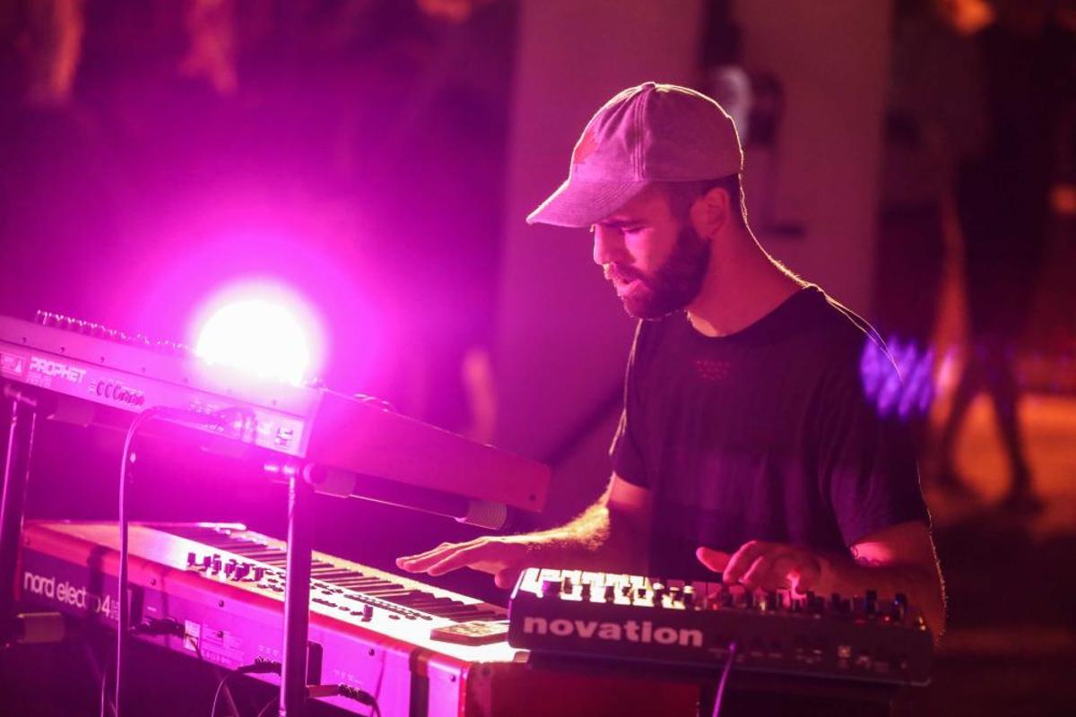 Primera actuación del festival. Natural Focus