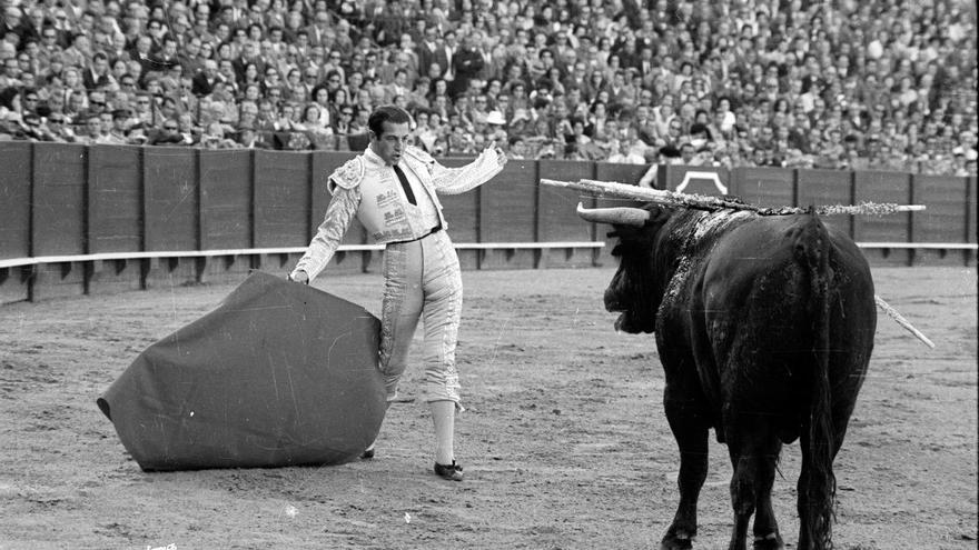 Ordóñez, en la histórica Feria de Abril de 1967. Foto: Arjona