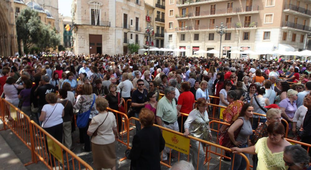 Retrospectiva de los primeros Besamanos a la Virgen de los Desamparados