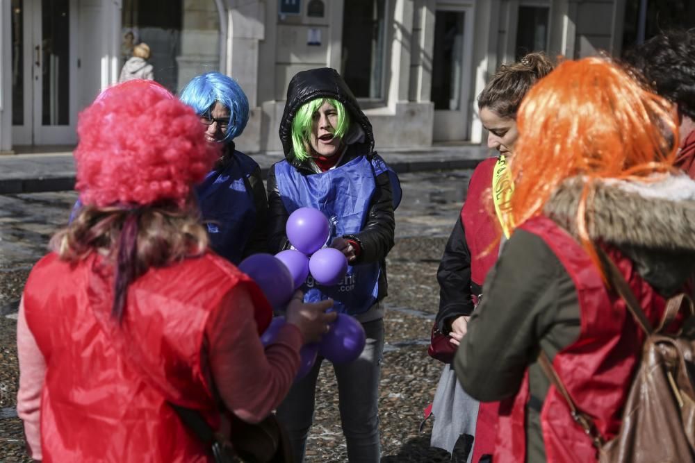 Despedidas de soltero en las calles de Gijón.