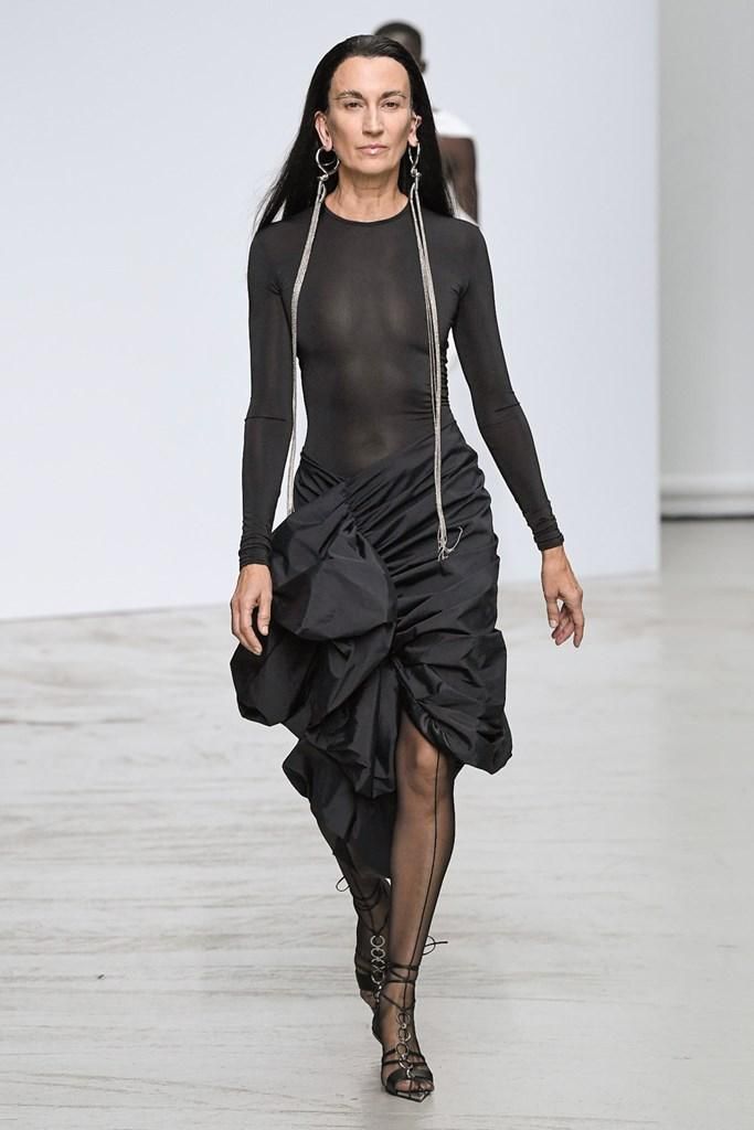 Mugler