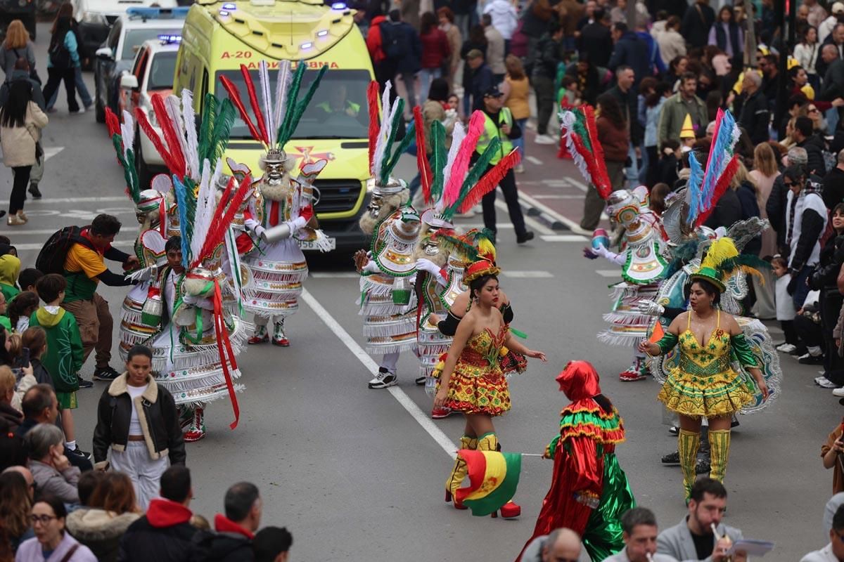 Búscate en las imágenes de la rúa de Carnaval de Ibiza