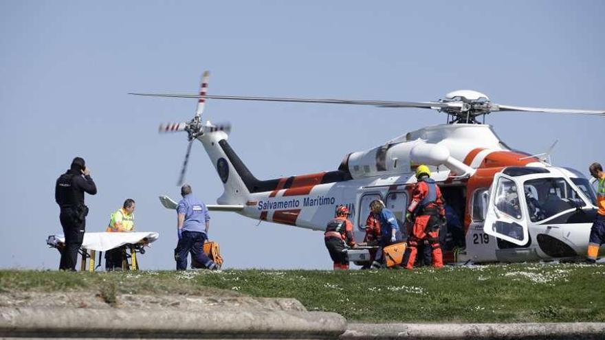 Amplio despliegue en el Cerro por una joven de 20 años que se precipitó al mar