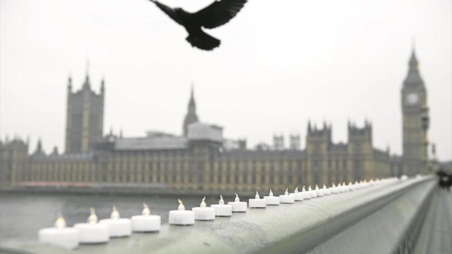 Inglaterra sigue en alerta al año del ataque del puente de Londres