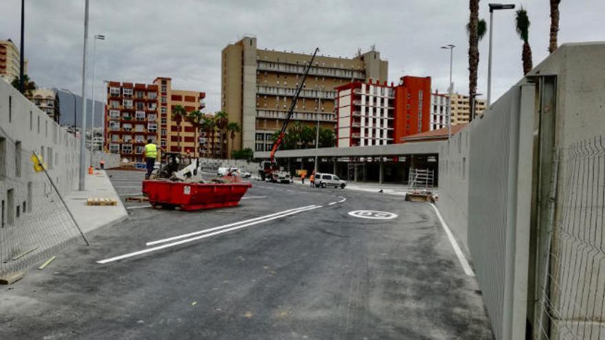 La obra de la nueva estación de guaguas de Puerto de la Cruz, ayer.