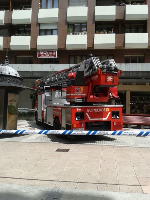 Una mujer fallece al incendiarse su piso en el edificio de Salesas, en Oviedo