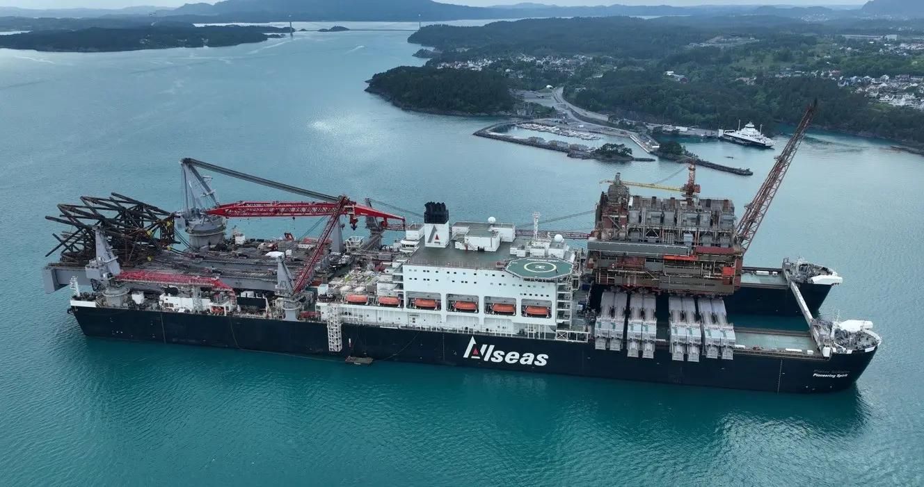 Pioneering Spirit, el buque más grande del mundo, hará escala en el Puerto de Las Palmas