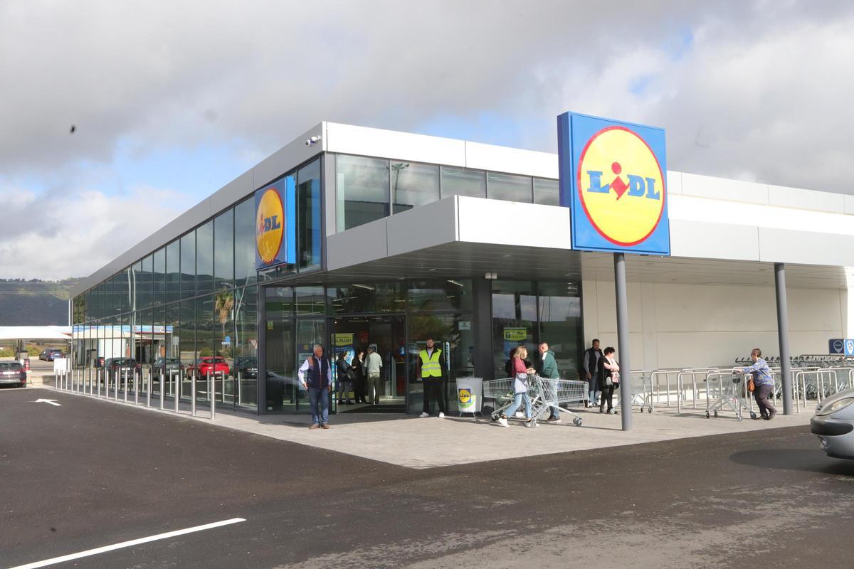 Lidl de la carretera de Palma, situado al lado del Parque Logístico.