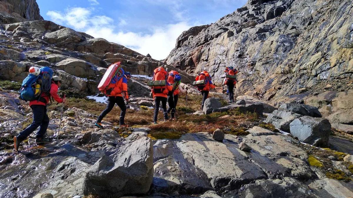 Del sol a la nieve: el Reto Pelayo Vida 2023 avanza con un fuerte temporal