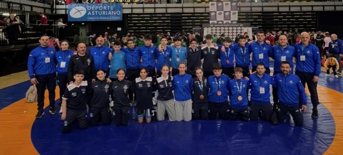 Formación del Keltoi en la competición nacional. | CEDIDA