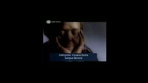 Cesária Evora interpreta ’Sangue Berona’.