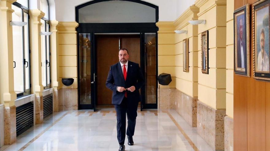 Barbón defiende la continuidad de la actividad de TyC Narcea: «Yo quiero que la mina funcione»