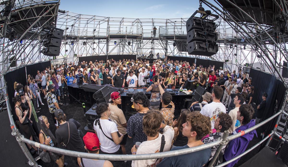 Boiler Room, la festa més eufòrica del Primavera Sound: Mura Masa amaneix una elèctrica escudella