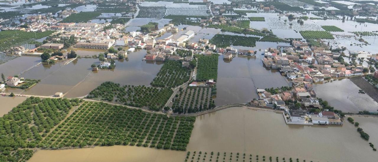 Vista aérea de las inundaciones que asolaron la Vega Baja tras la DANA de 2019. | ÁXEL ÁLVAREZ