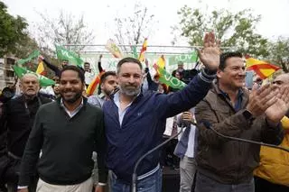 Abascal critica que Sánchez se "victimiza" y pide elecciones