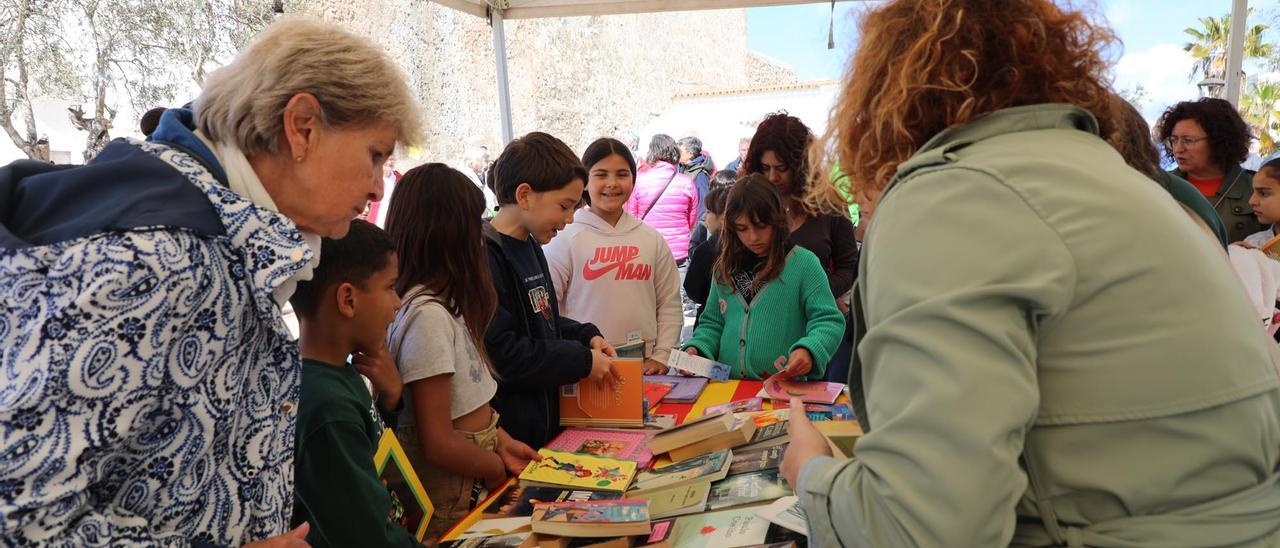 Todas las imágenes del día de Sant Jordi 2024 en Formentera