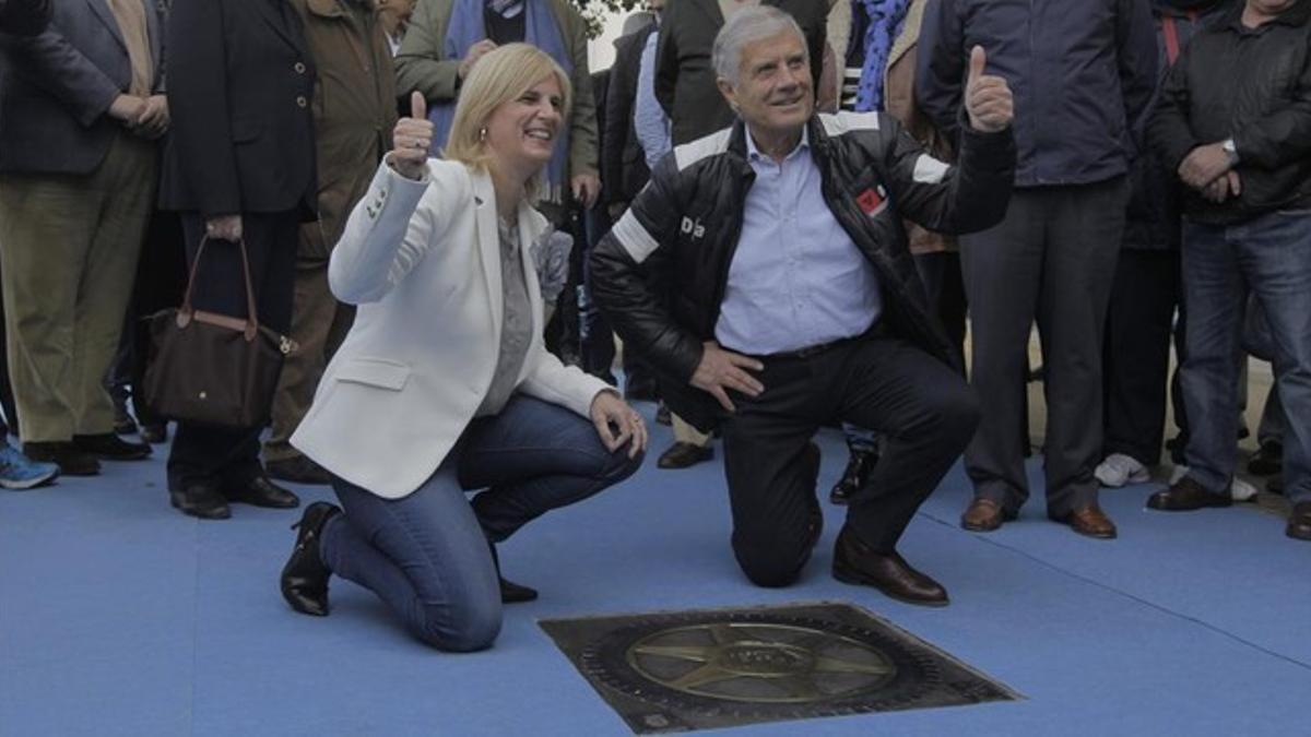 Giacomo Agostini, tras descubrir una placa conmemorativa en el paseo de la Fama del Motociclismo de Jerez, este miércoles