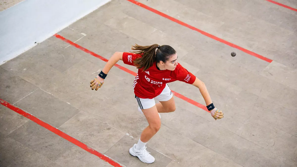 Ana, Natalia i Patri continuen invictes