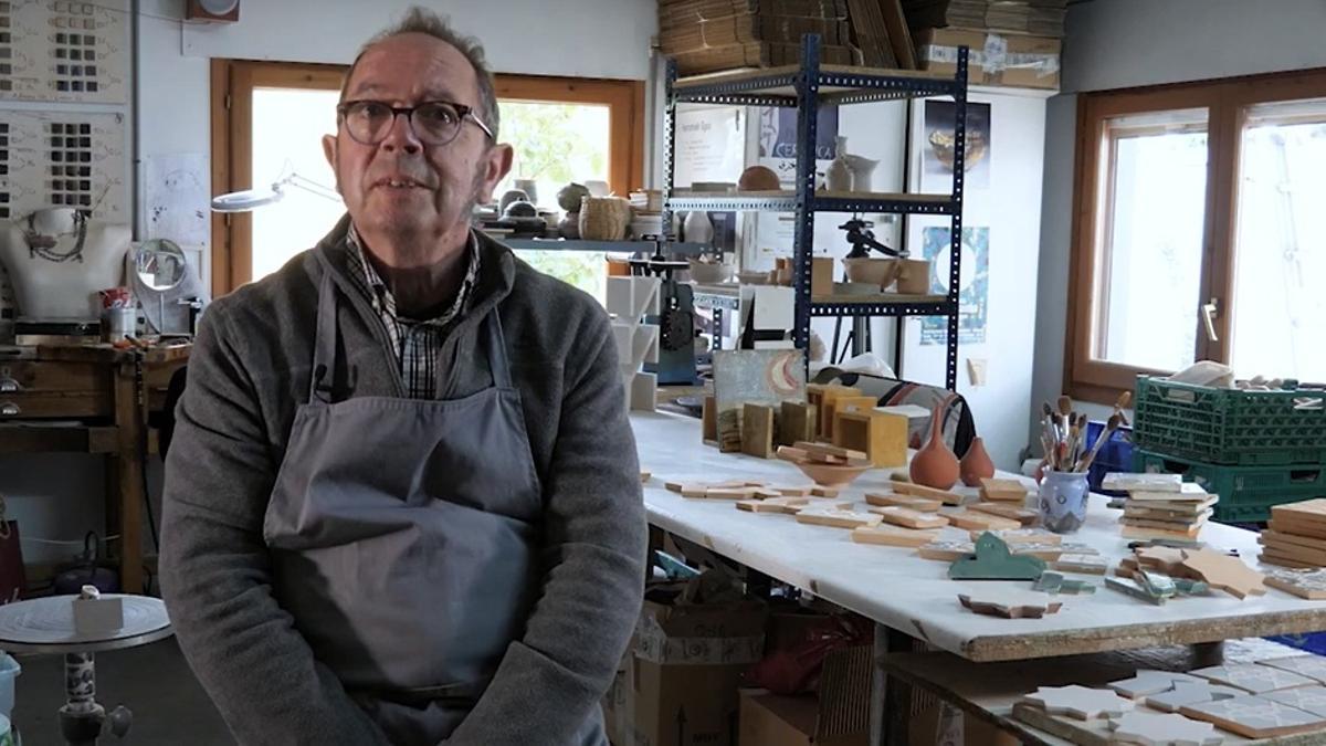 El ceramista Fernando Malo ha visto reconocida su larga trayectoria.