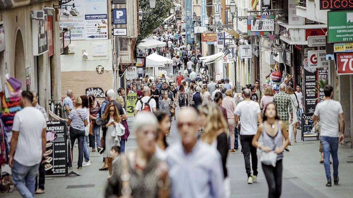 Baleares aumenta su población en más de un diez por ciento.