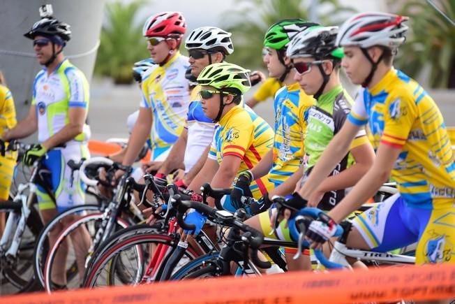 Salida de la ruta cicloturista hacia Artenara ...