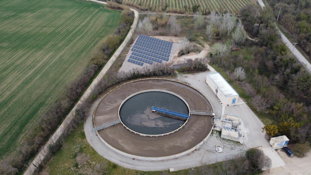 Imatge aèria de la planta solar fotovoltaica