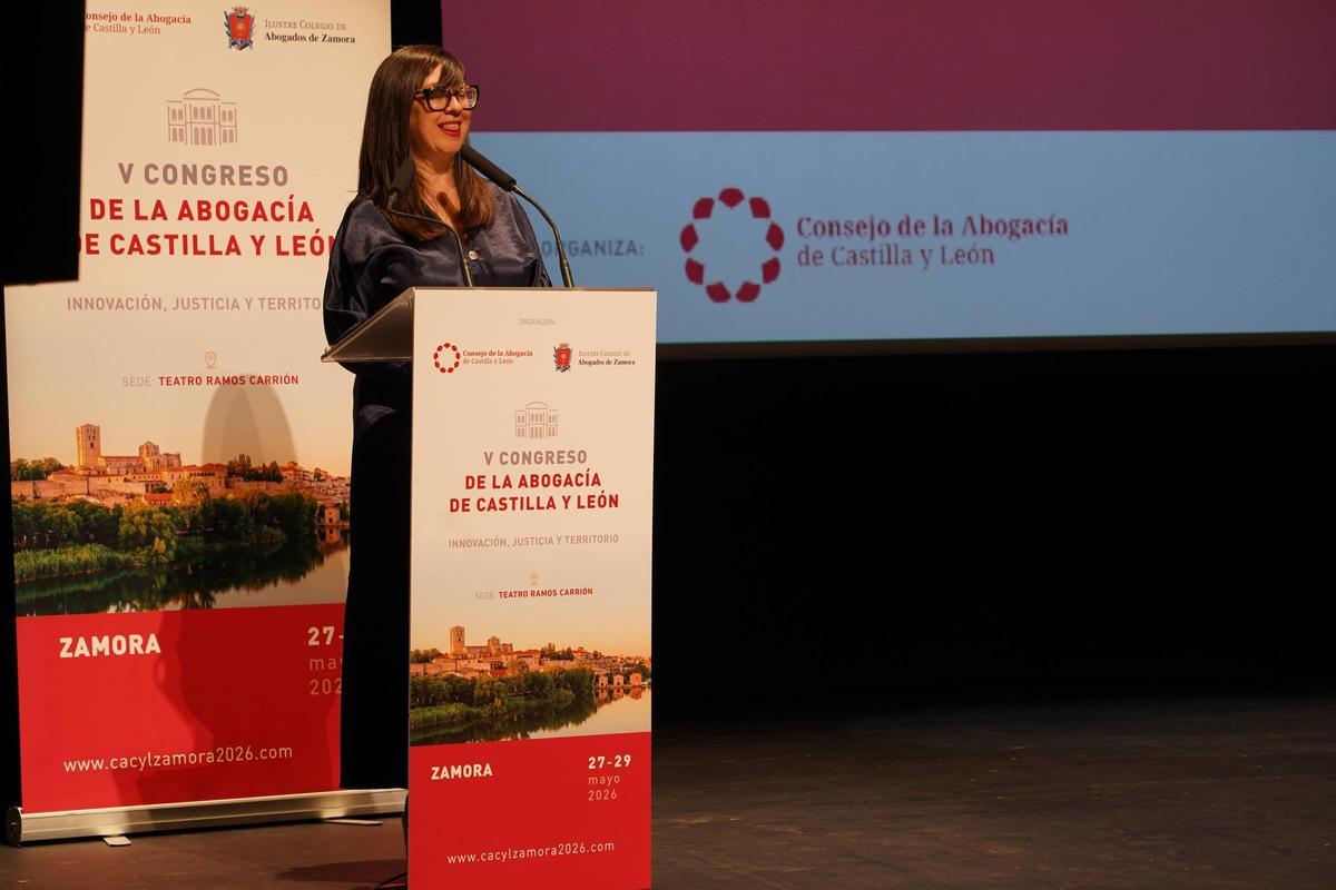 Ana Martín, vicepresidenta primera del CACYL y decana del Ilustre Colegio de Abogados de Zamora.