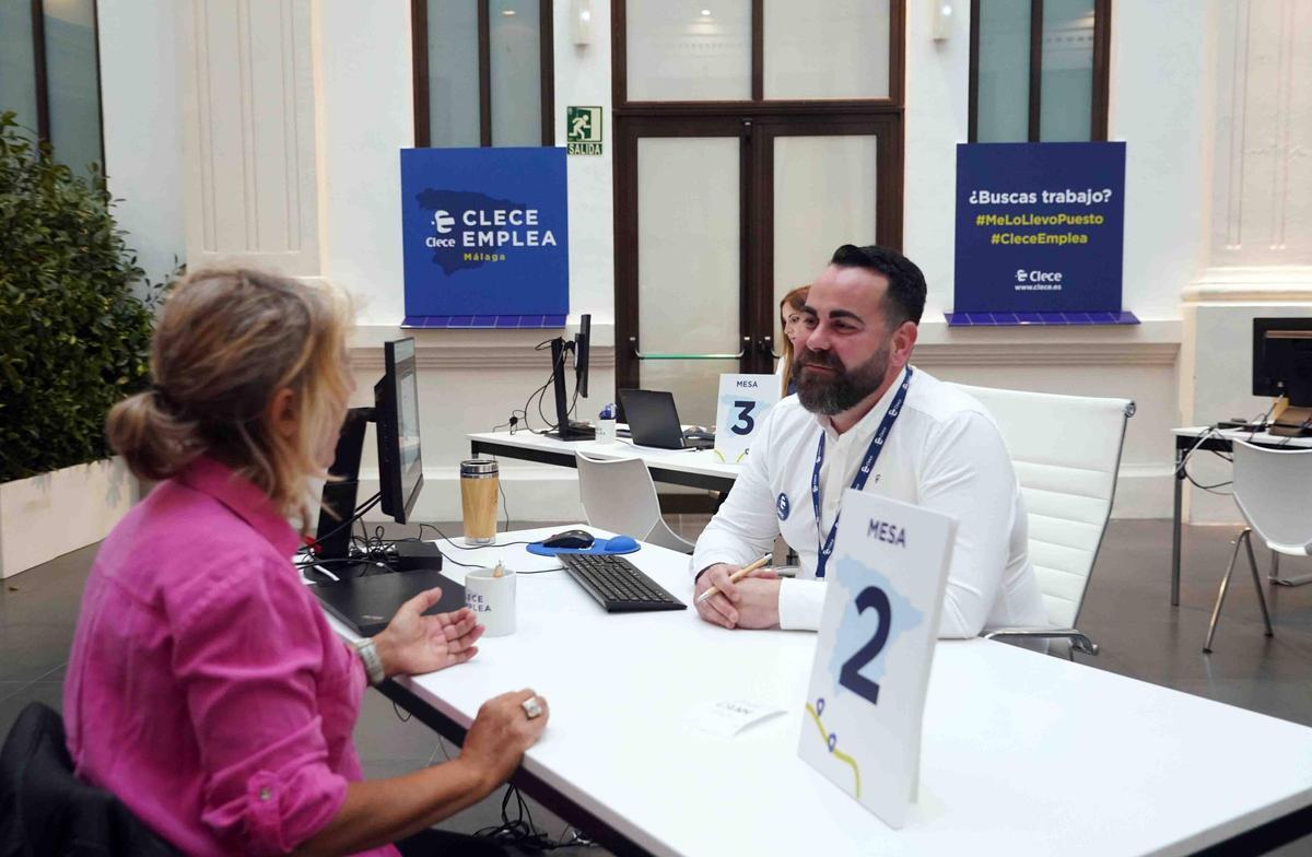 Momento de una de las entrevistas de trabajo