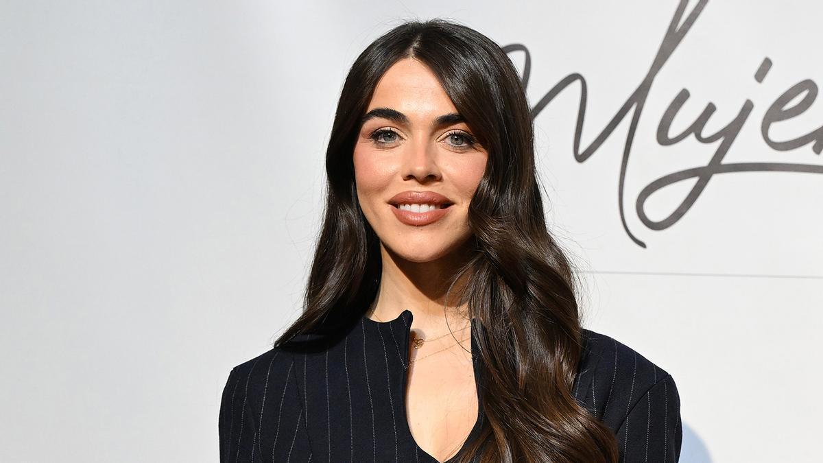 Los actores estallan contra los influencers y, en plena guerra, Violeta Magriñán emite un comunicado arrepentida por el jamón: "Me equivoqué, cometí un error. Yo soy creyente"