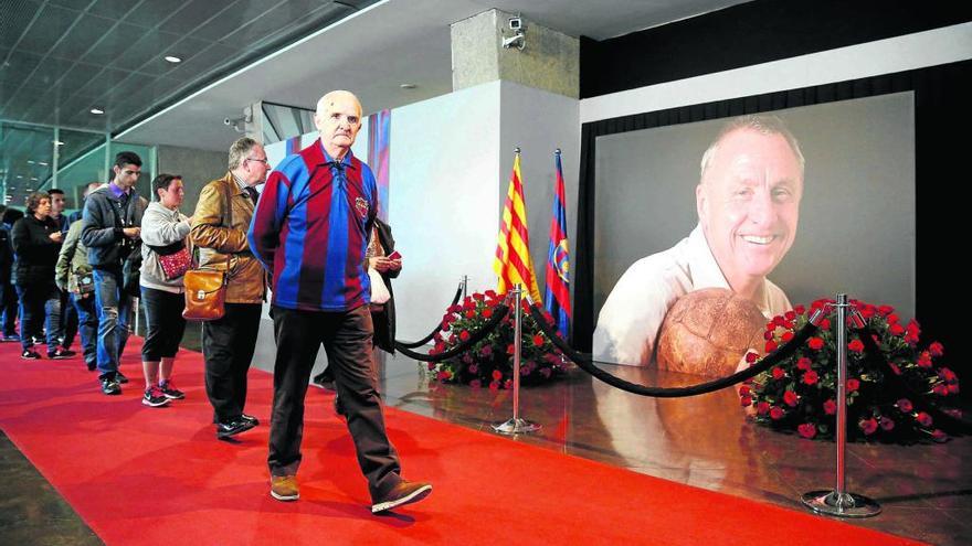 L´any que el Barça va guanyar dos títols i va perdre Cruyff