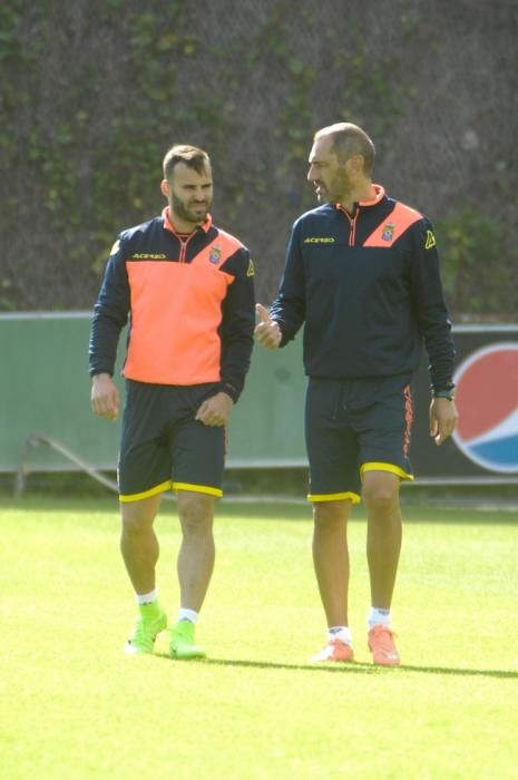 ENTRENAMIENTO DE LA UD LAS PALMAS EN BARRANCO ...