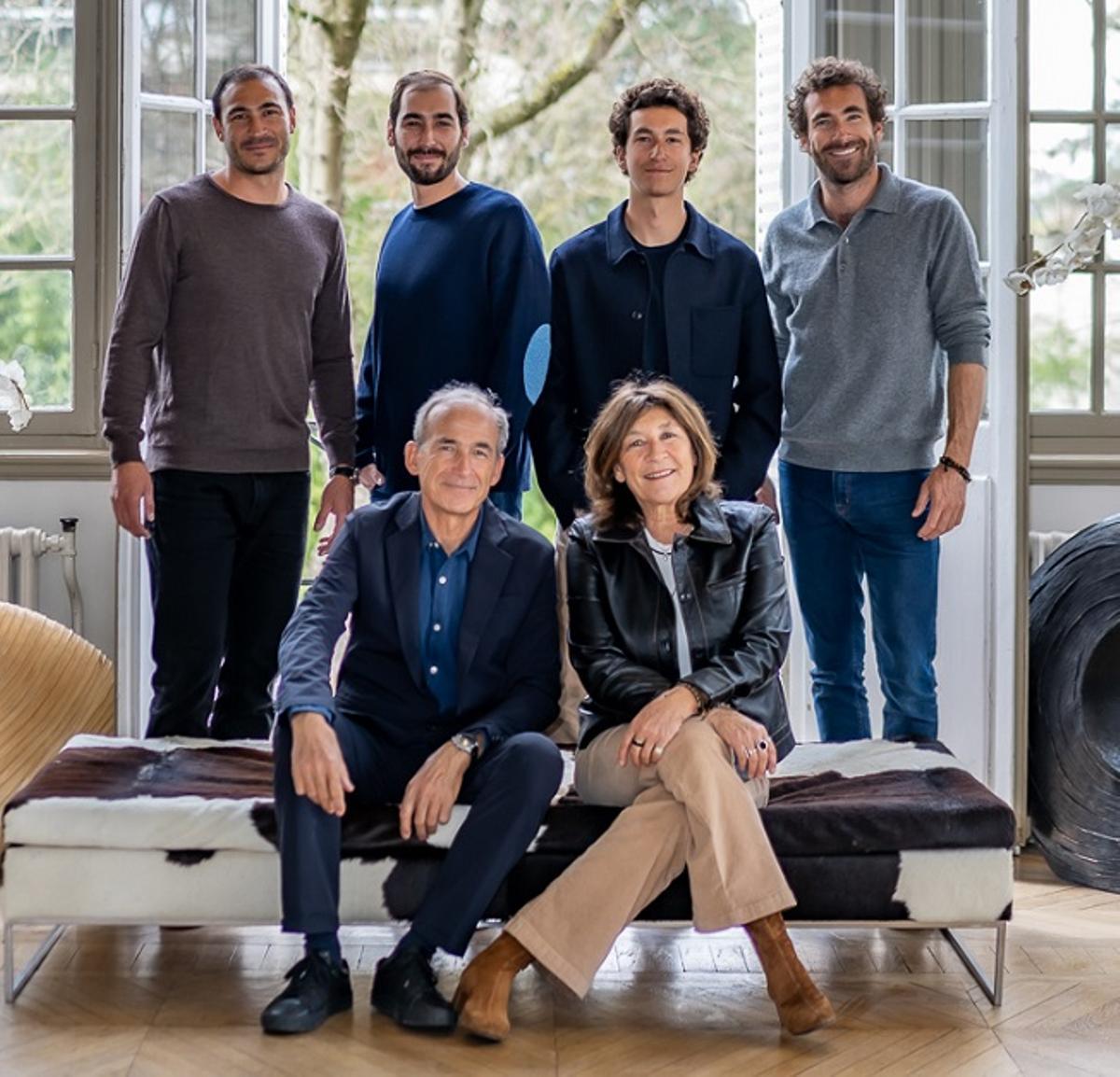 Arriba de izquierda a derecha; Valentin Kretz, Louis Kretz, Raphael Kretz, y Martin Kretz. Y abajo, Olivier y Sandrine Kretz