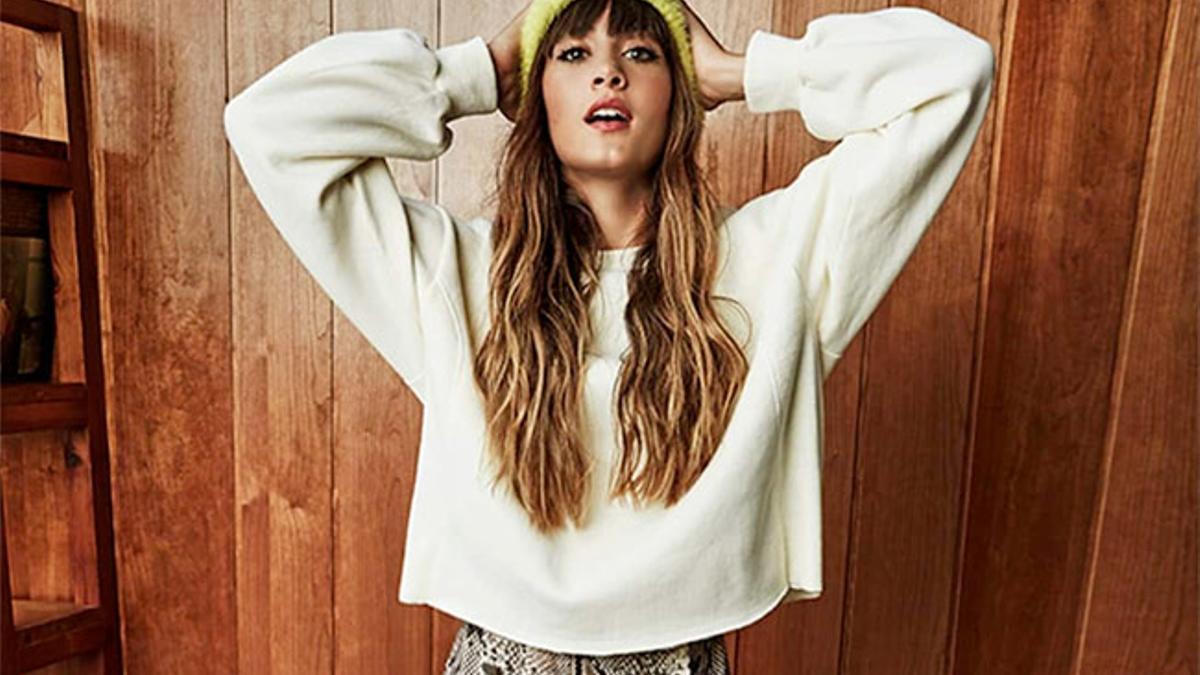 Aitana Ocaña en la campaña de otoño invierno de Stradivarius