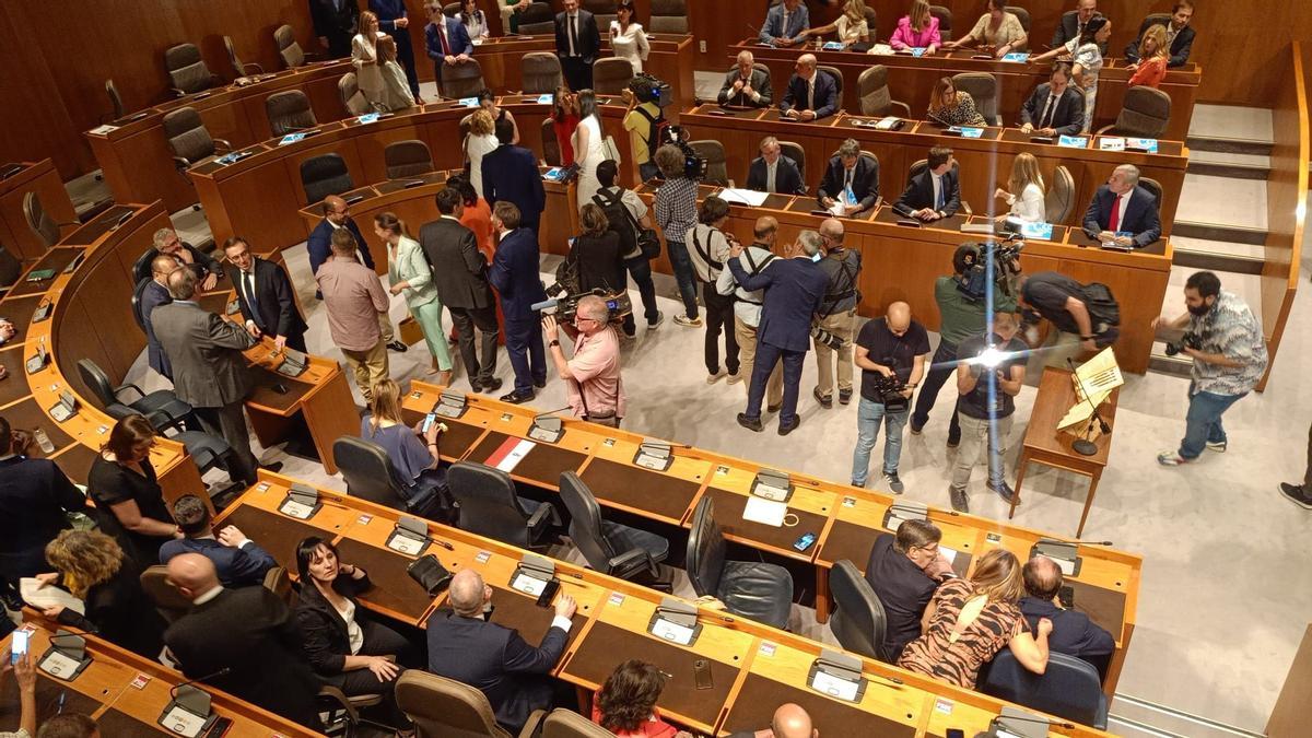 Minutos previos a la constitución de las Cortes de Aragón de la actual legislatura, en junio de 2023