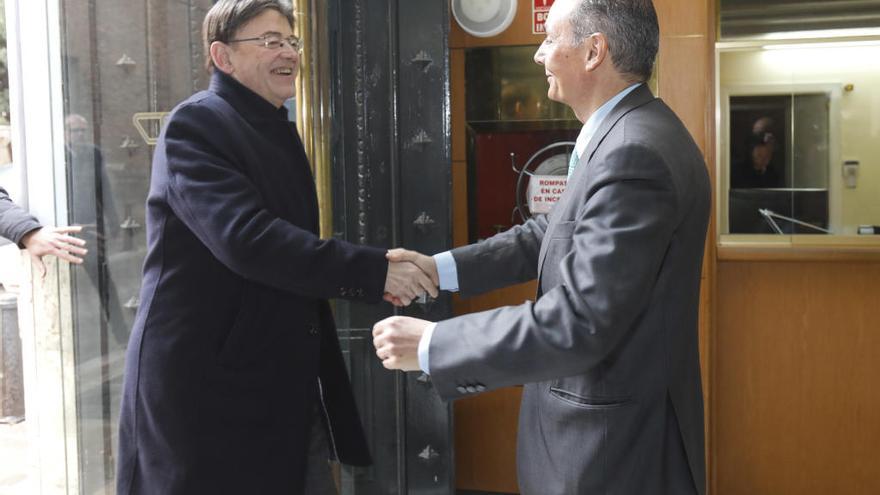 Ximo Puig y Salvador Navarro, ayer, en la sede de la patronal autonómica CEV.