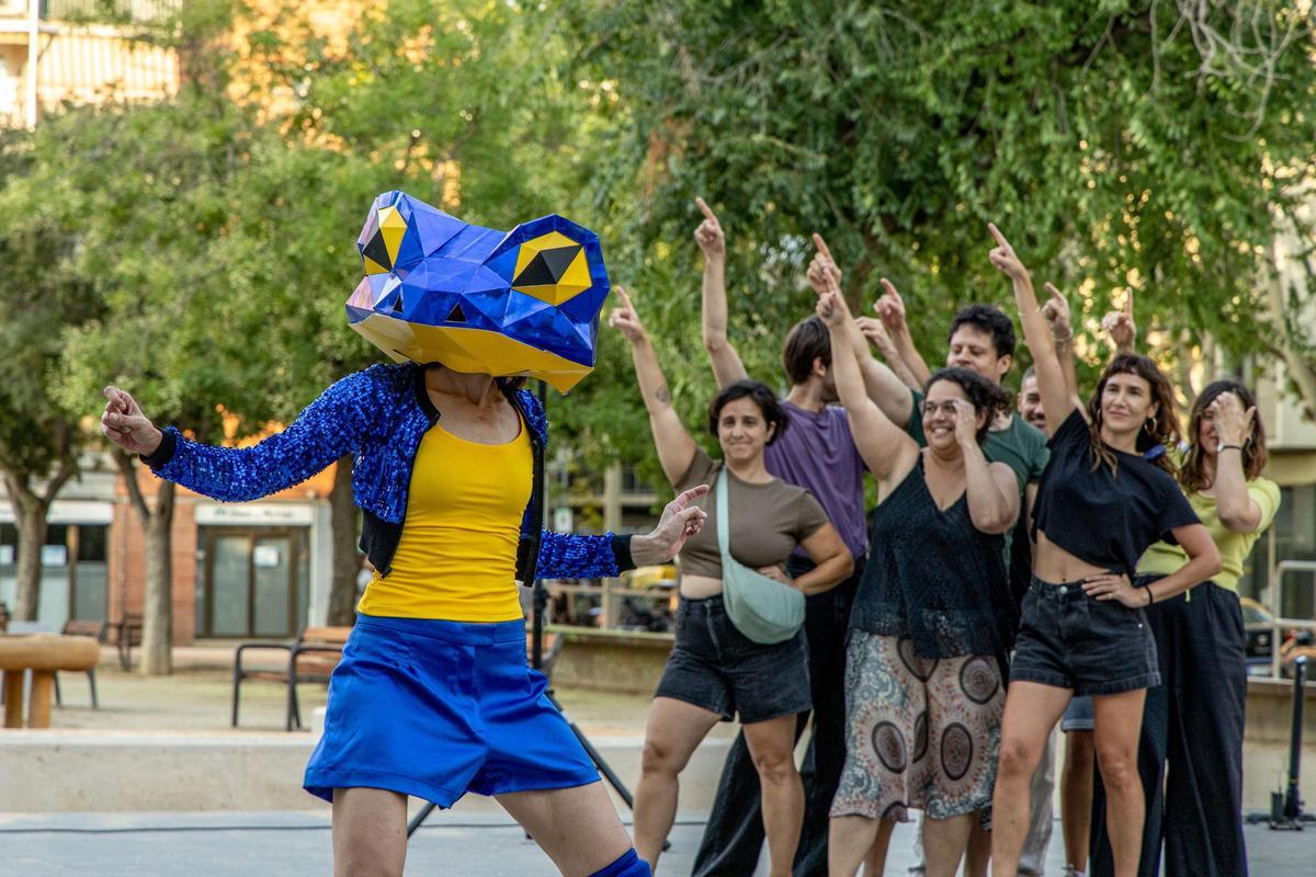 «Granotes al cel, aigua a la terra!» de Banda Esfèrica.