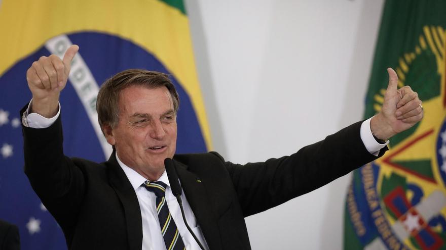 Bolsonaro habla de su pisotón a Merkel durante el G20 y dice que hubiera bailado con ella