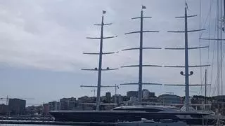 Dos de los megayates más opulentos del mundo, el Black Pearl y el Lady Moura, deslumbran en Mallorca